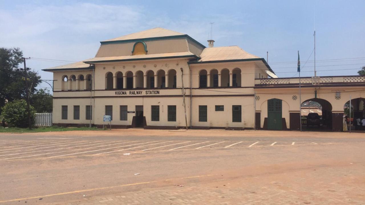 Leaders Lodge Kigoma Exterior photo